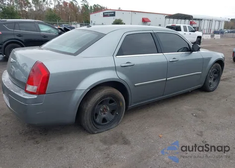 2007 Chrysler 300 from USA, damaged, VIN 2C3KA43R37H688741